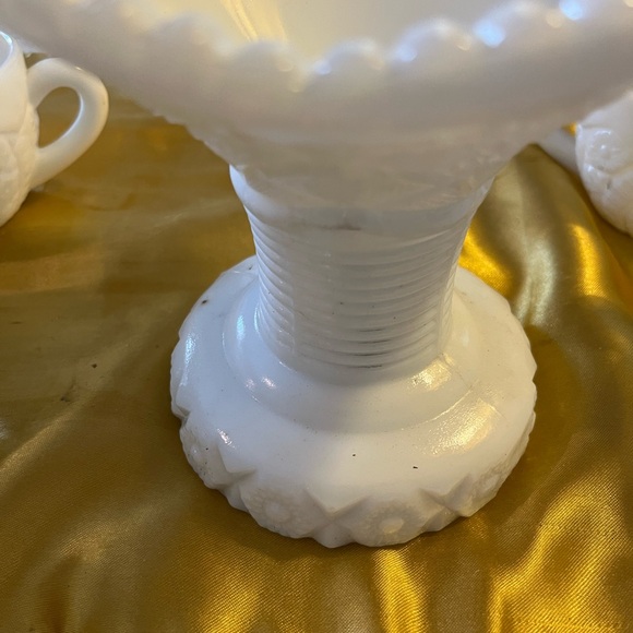 1950s mckee milk glass punch bowl with 10 cups - Picture 11 of 13